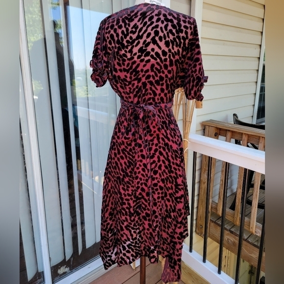 Diane Von Furstenberg Katherine Asymmetric Devoré-chiffon Wrap Dress - Picture 5 of 8